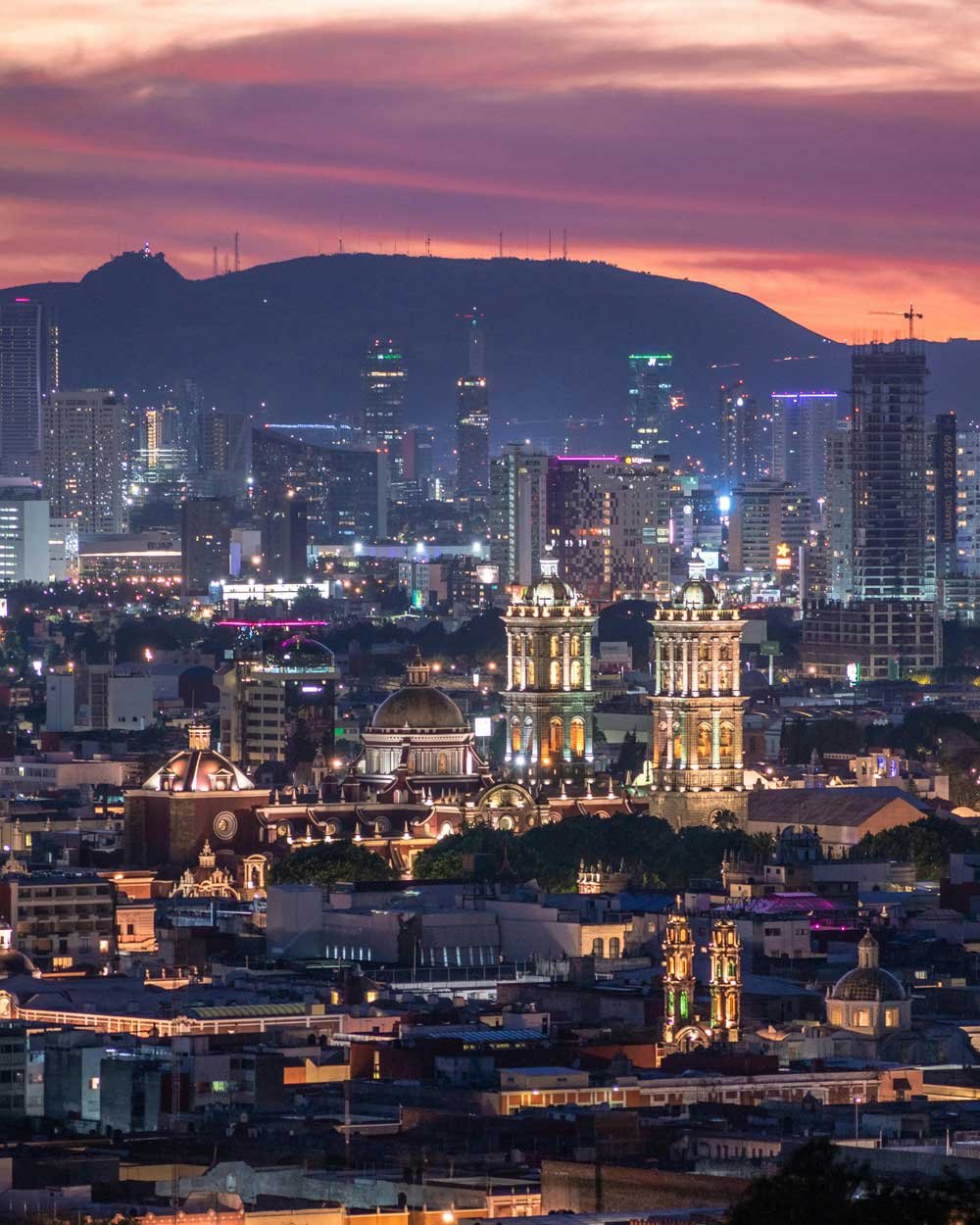 Atardecer de la ciudad de Puebla, México